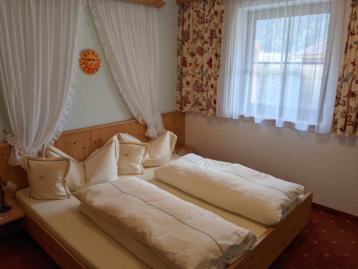 Sonnenschloessl Apartments Нойштіфт-ім-Штубайталь Екстер'єр фото
