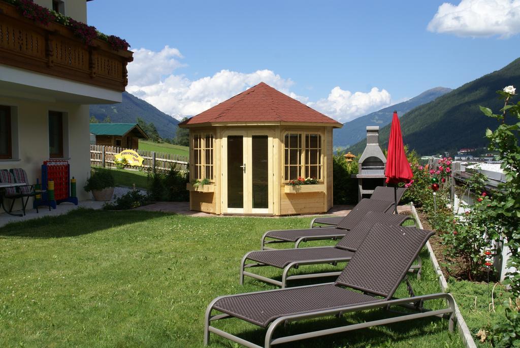 Sonnenschloessl Apartments Нойштіфт-ім-Штубайталь Екстер'єр фото
